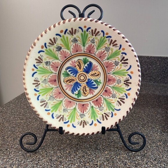 Hand painted artist signed 8" shallow bowl plate hang or display multi-colored - Picture 1 of 10